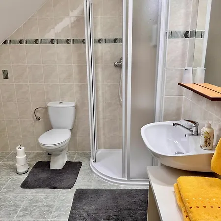 Apartment Ji *